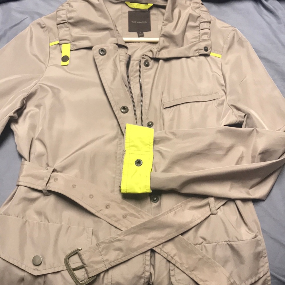 Beige autumn jacket